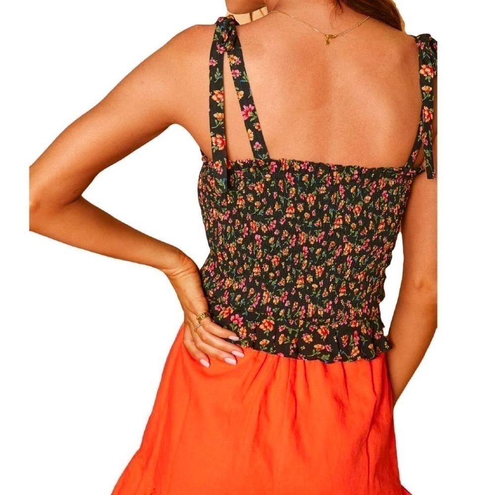 NWT LOST + WANDER PARTY TIL' DAWN SMOCKED FLORAL PRINT TIE STRAP CROP TOP SIZE M - Picture 2 of 10